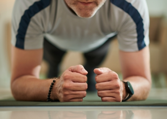 isometric muscle actions planks